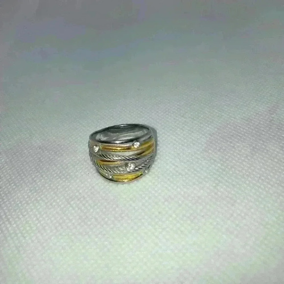 Gold and Stainless Steel Ring Avon - Picture 1 of 2